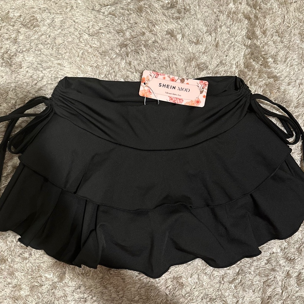SHEIN Elegant Black Skirt